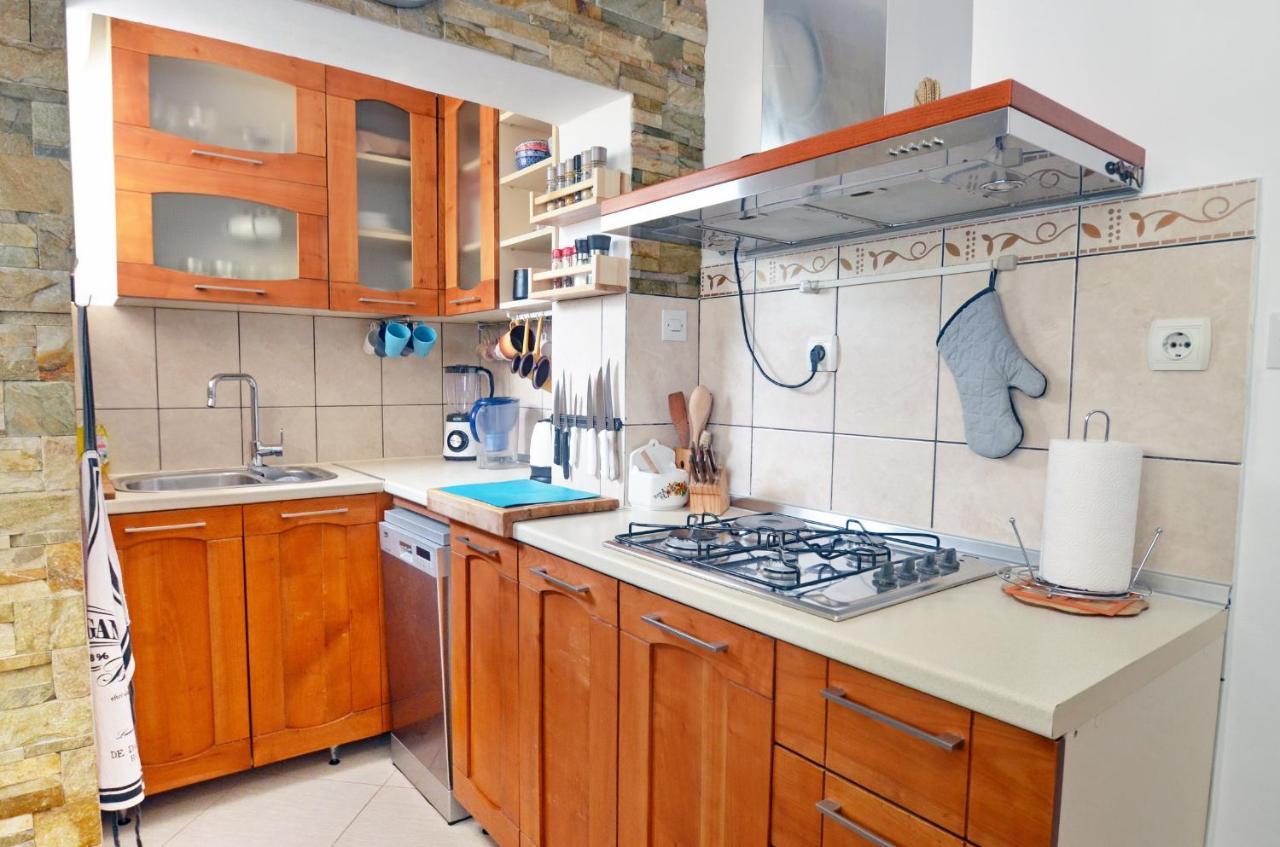 Apartment Oaza Kotor Luaran gambar