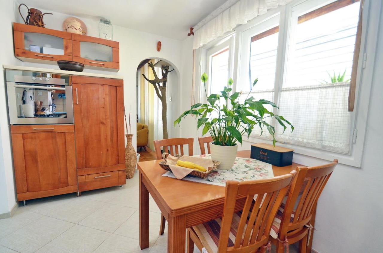 Apartment Oaza Kotor Luaran gambar