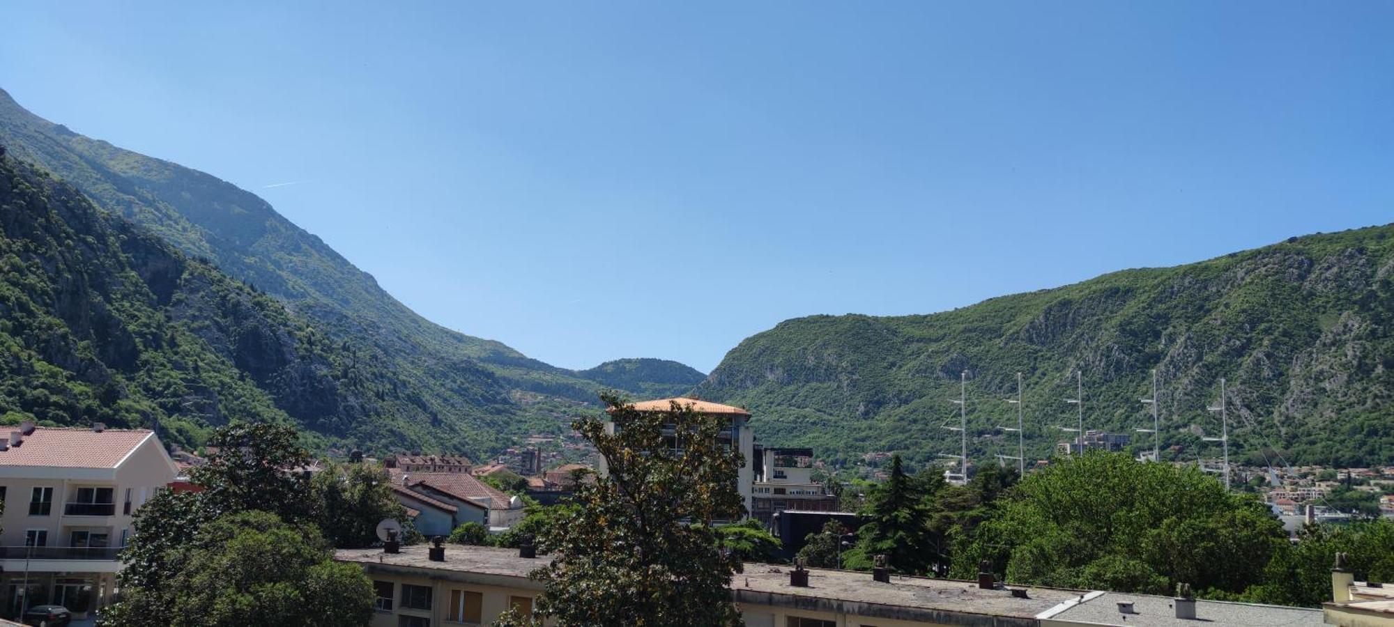 Apartment Oaza Kotor Luaran gambar